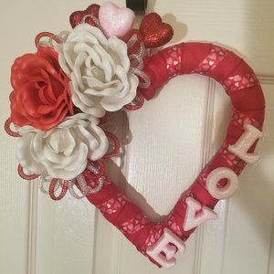 San Valentine's door wreath, 13" inch. Love Heart